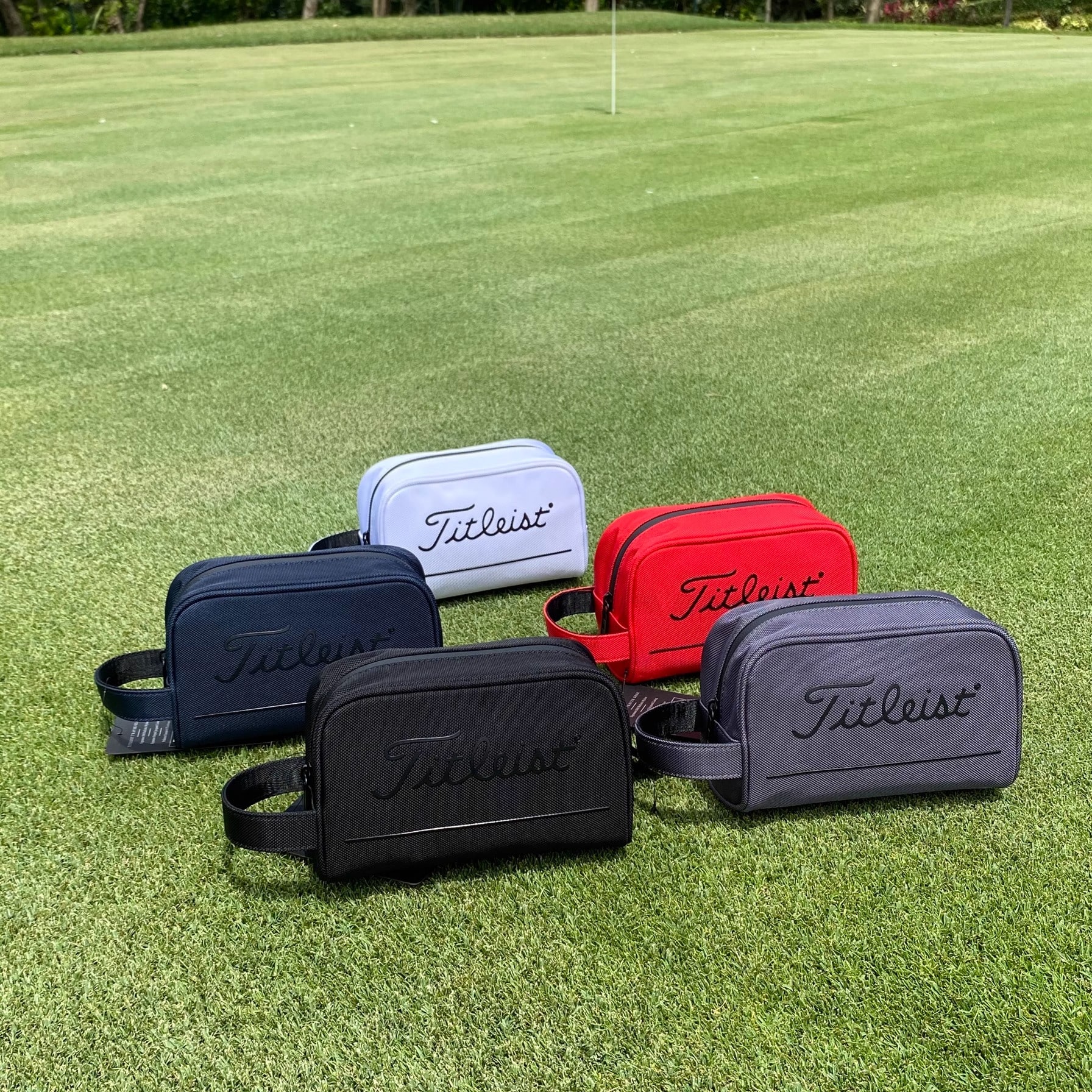 Túi Golf Cầm Tay Vải Dù Simple Style | Titleist