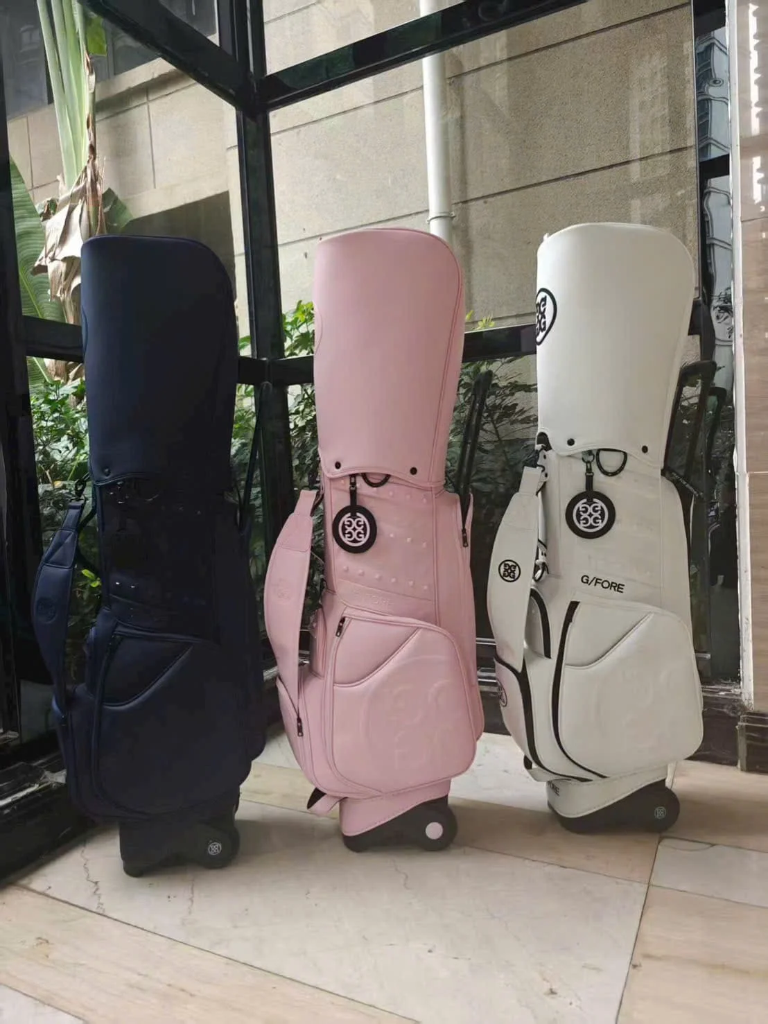 Túi Đựng Gậy Golf Nữ 9 Inch | G/Fore - hình thu nhỏ 3